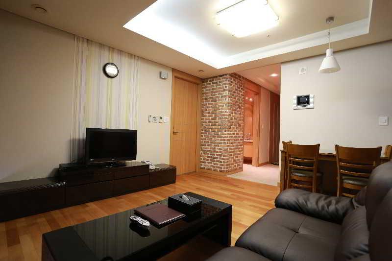 Brown Suites Seoul Exterior photo